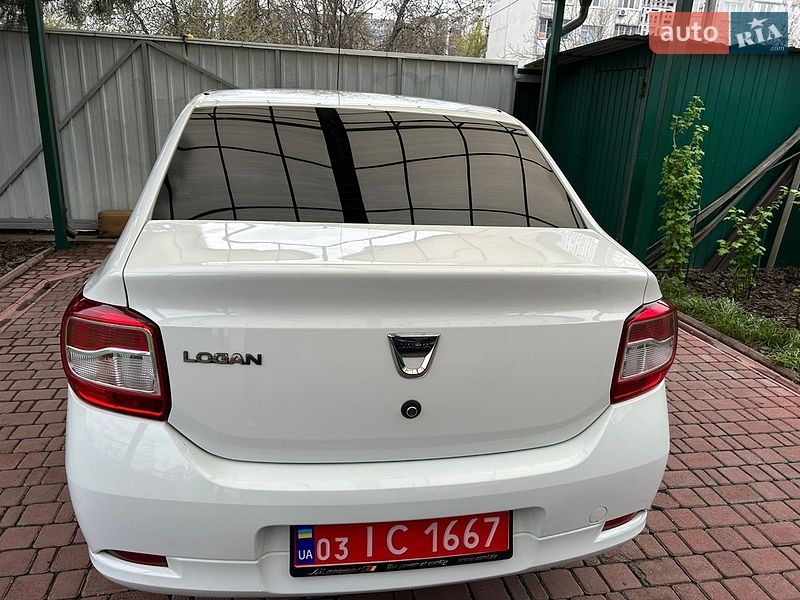 Седан Dacia Logan 2015 в Белой Церкви