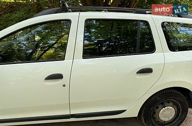 Седан Dacia Logan 2014 в Львове