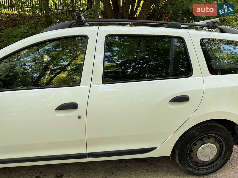 Седан Dacia Logan 2014 в Львове