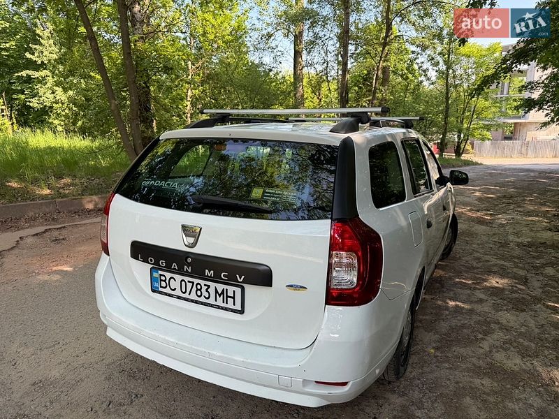 Седан Dacia Logan 2014 в Львове