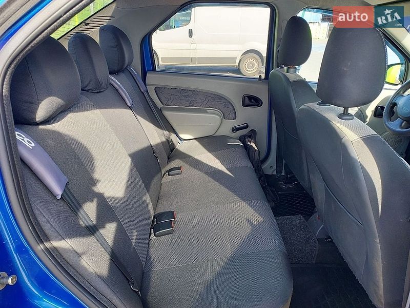 Седан Dacia Logan 2006 в Виннице