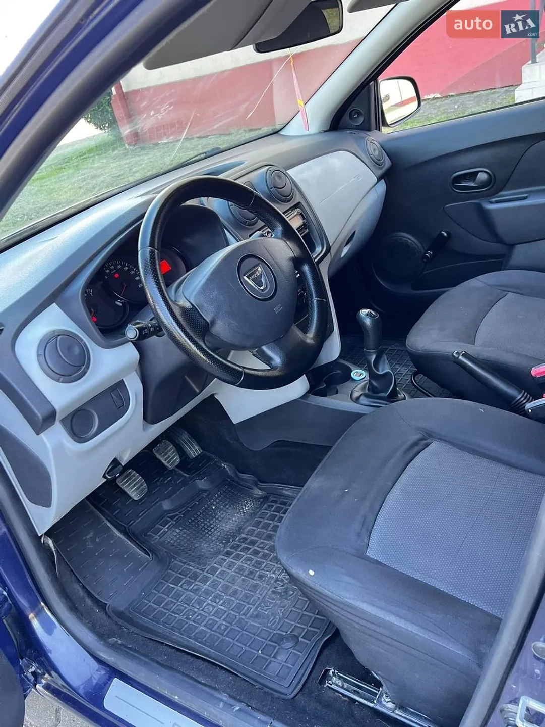 2013 Dacia Logan - мініатюра 6