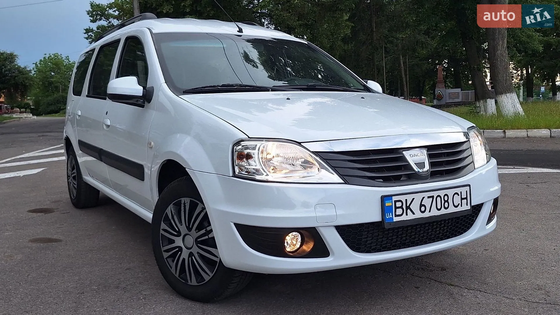 2011 Dacia Logan - мініатюра 8