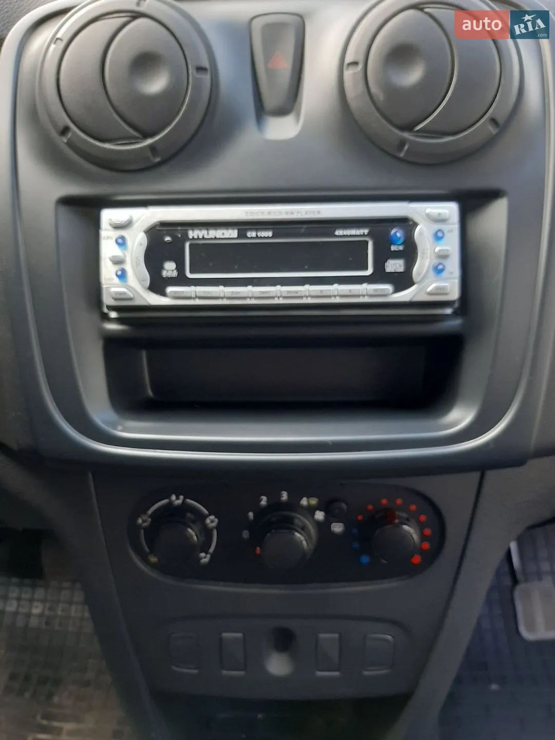 2016 Dacia Logan - мініатюра 6