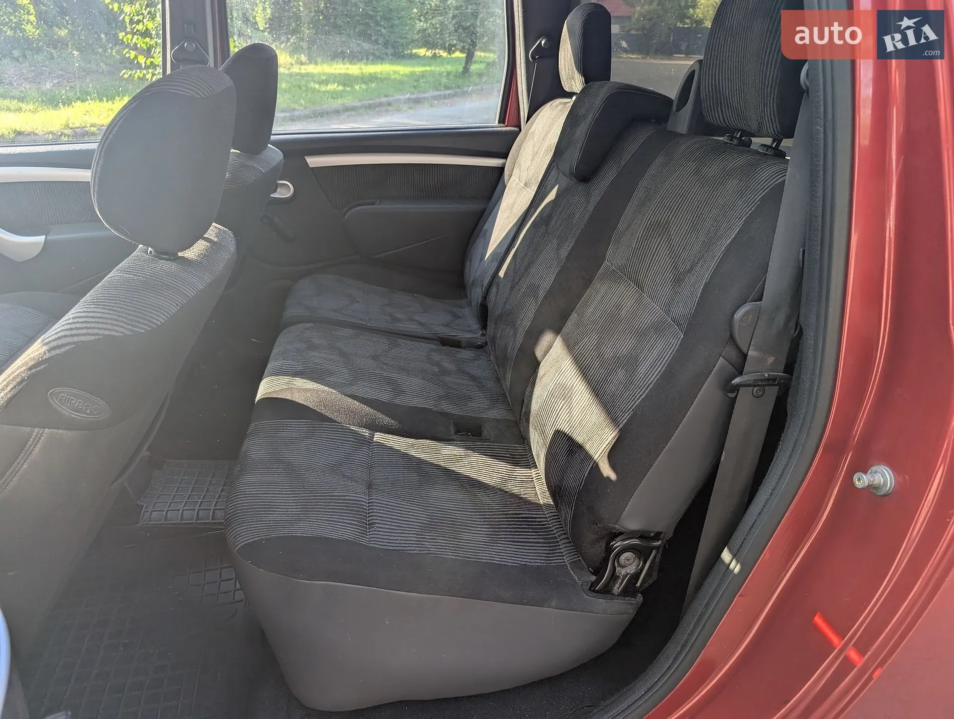 2010 Dacia Logan - мініатюра 7