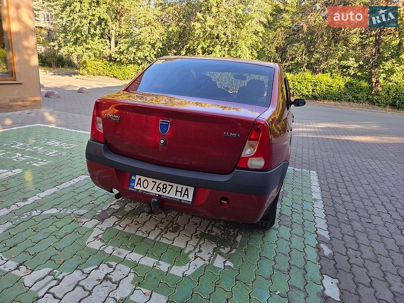 Седан Dacia Logan 2007 в Ужгороді