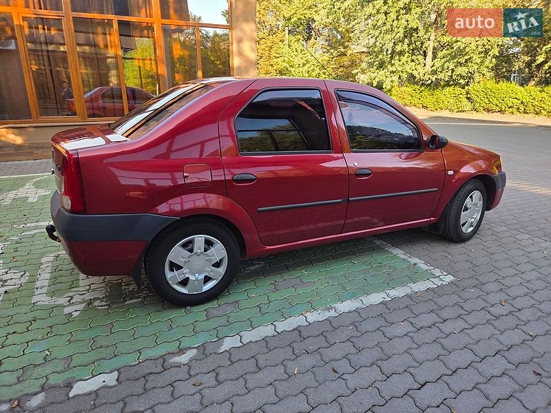 Седан Dacia Logan 2007 в Ужгороді