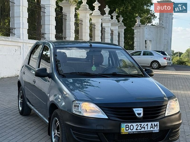 Седан Dacia Logan 2008 в Збараже