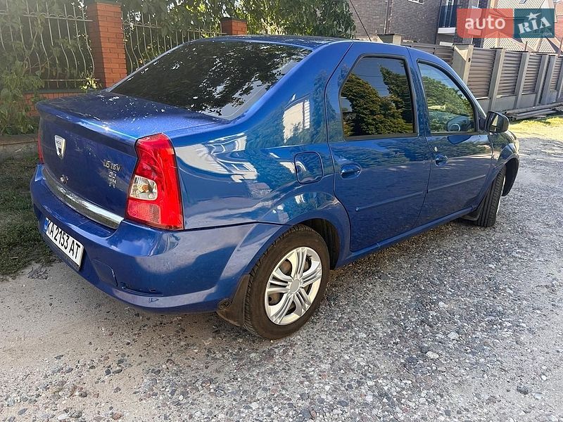 Седан Dacia Logan 2009 в Києві
