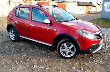 Хэтчбек Dacia Sandero StepWay 2010 в Ивано-Франковске