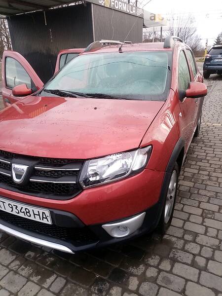 Хэтчбек Dacia Sandero StepWay 2013 в Ивано-Франковске