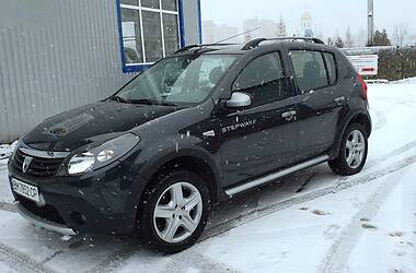 Хетчбек Dacia Sandero StepWay 2010 в Сумах