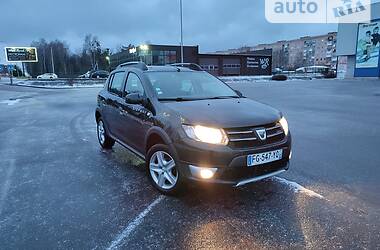 Хэтчбек Dacia Sandero StepWay 2013 в Ковеле