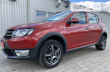 Хэтчбек Dacia Sandero StepWay 2014 в Луцке