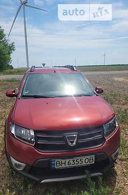 Внедорожник / Кроссовер Dacia Sandero StepWay 2013 в Южном