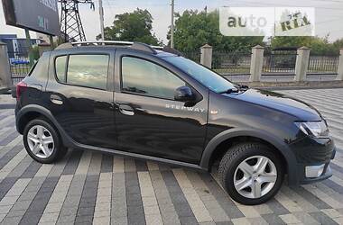 Позашляховик / Кросовер Dacia Sandero StepWay 2014 в Львові