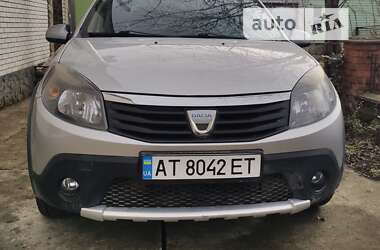 Позашляховик / Кросовер Dacia Sandero StepWay 2011 в Долині