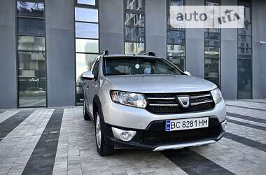 Внедорожник / Кроссовер Dacia Sandero StepWay 2013 в Львове