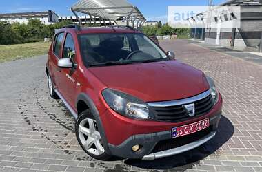 Позашляховик / Кросовер Dacia Sandero StepWay 2010 в Луцьку