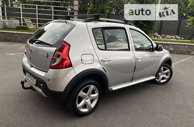 Внедорожник / Кроссовер Dacia Sandero StepWay 2012 в Виннице