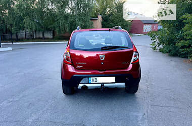 Внедорожник / Кроссовер Dacia Sandero StepWay 2012 в Виннице