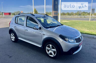 Внедорожник / Кроссовер Dacia Sandero StepWay 2012 в Днепре