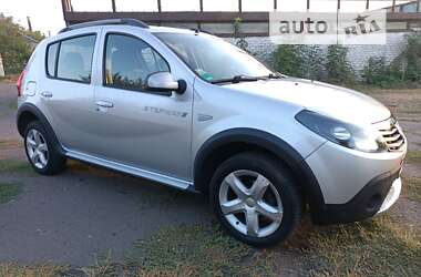 Внедорожник / Кроссовер Dacia Sandero StepWay 2010 в Новомиргороде