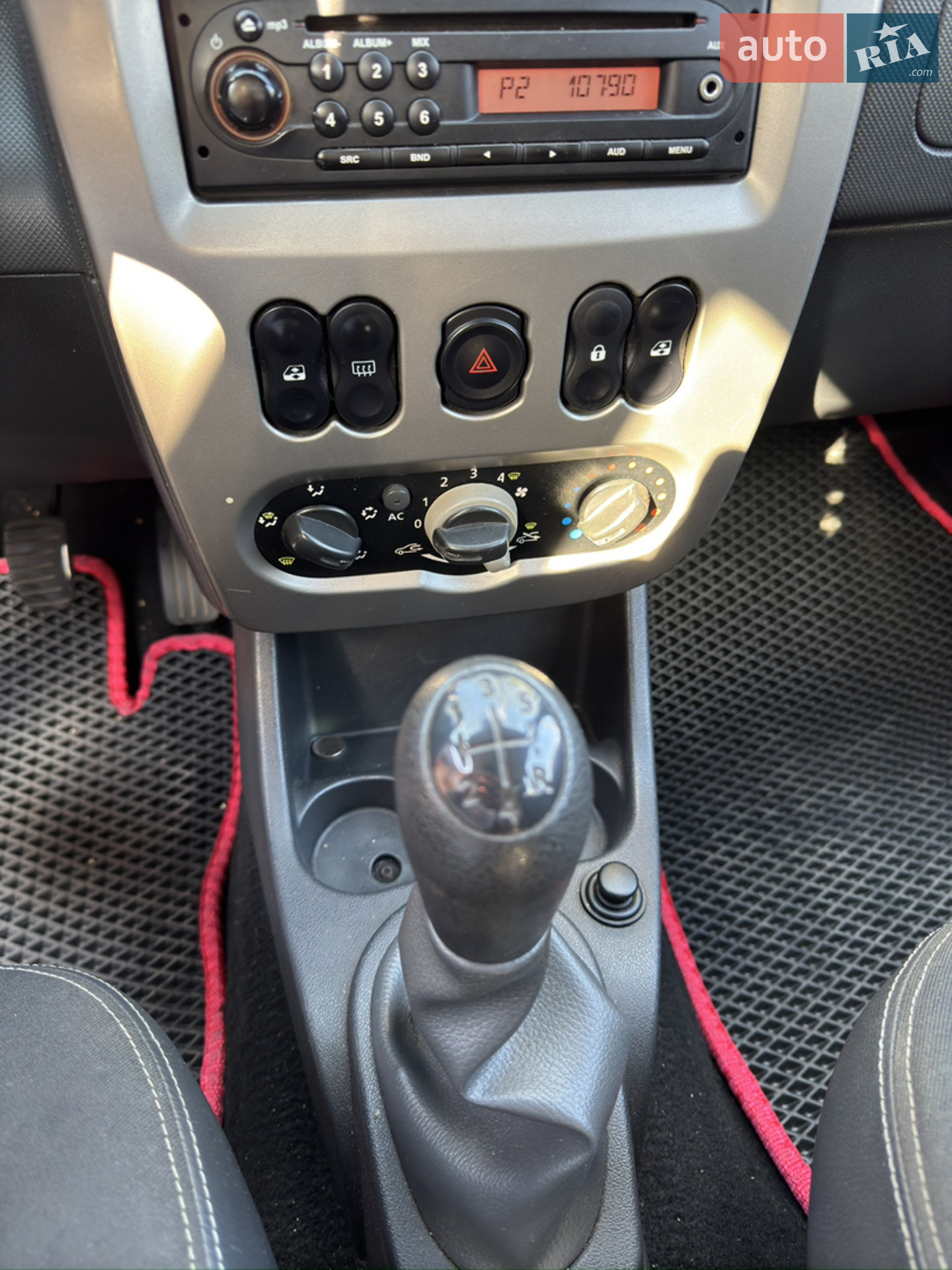 2011 Dacia Sandero - мініатюра 11