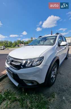 Позашляховик / Кросовер Dacia Sandero StepWay 2015 в Смілі