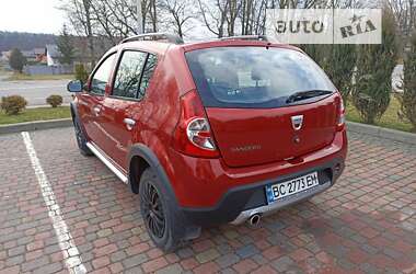 Позашляховик / Кросовер Dacia Sandero StepWay 2011 в Львові