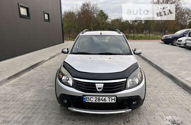 Хэтчбек Dacia Sandero StepWay 2010 в Стрые