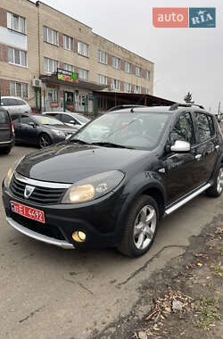 Внедорожник / Кроссовер Dacia Sandero StepWay 2012 в Сумах