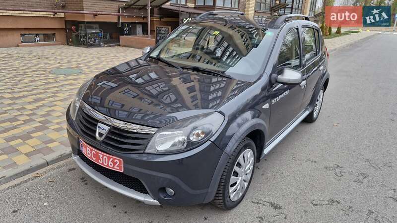 Позашляховик / Кросовер Dacia Sandero StepWay 2012 в Чернігові