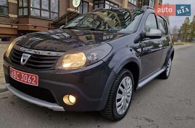 Позашляховик / Кросовер Dacia Sandero StepWay 2012 в Чернігові