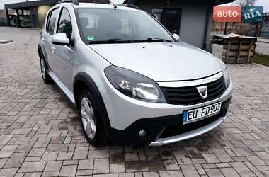 Позашляховик / Кросовер Dacia Sandero StepWay 2010 в Львові