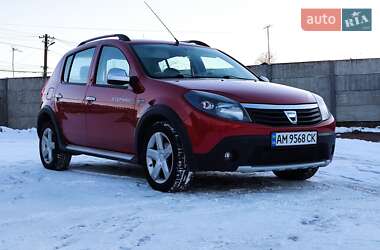 Позашляховик / Кросовер Dacia Sandero StepWay 2012 в Бердичеві