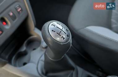 Внедорожник / Кроссовер Dacia Sandero StepWay 2013 в 