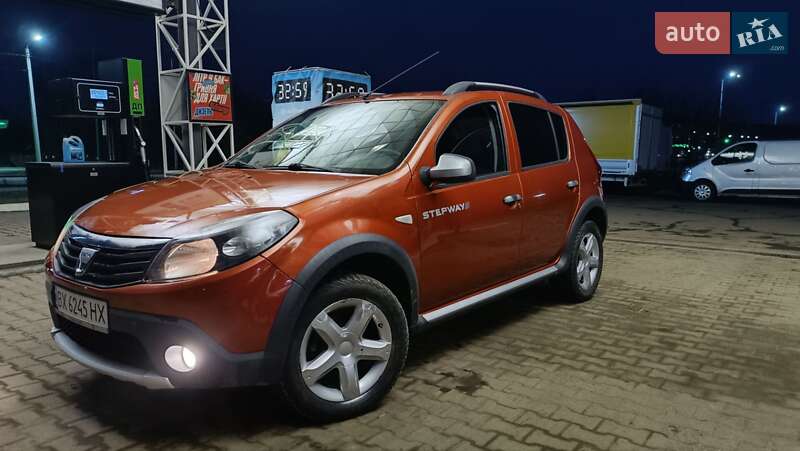 Позашляховик / Кросовер Dacia Sandero StepWay 2010 в Дубні