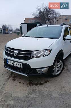 Позашляховик / Кросовер Dacia Sandero StepWay 2015 в Черкасах