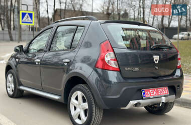 Внедорожник / Кроссовер Dacia Sandero StepWay 2011 в Тернополе