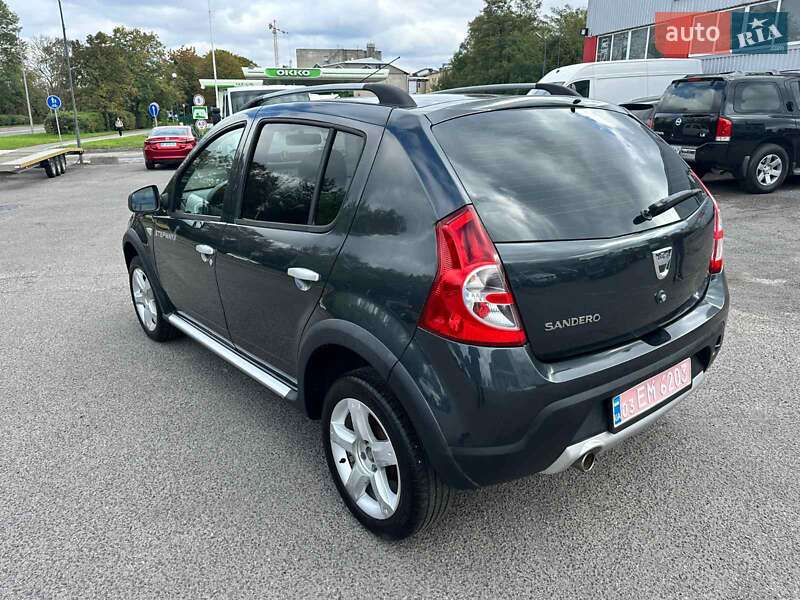 Внедорожник / Кроссовер Dacia Sandero StepWay 2012 в Львове