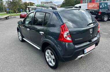 Внедорожник / Кроссовер Dacia Sandero StepWay 2012 в 