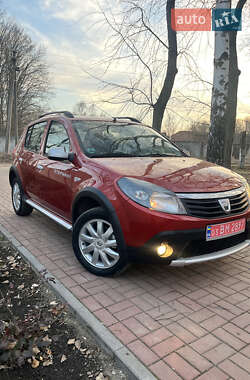 Внедорожник / Кроссовер Dacia Sandero StepWay 2011 в Хороле