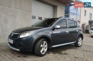 Внедорожник / Кроссовер Dacia Sandero StepWay 2012 в 