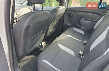 Внедорожник / Кроссовер Dacia Sandero StepWay 2015 в 