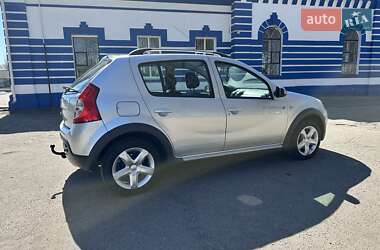 Внедорожник / Кроссовер Dacia Sandero StepWay 2011 в 
