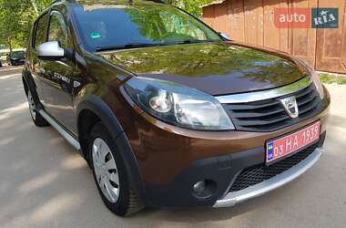 Внедорожник / Кроссовер Dacia Sandero StepWay 2013 в Чернигове