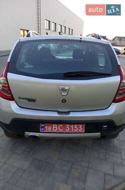 Внедорожник / Кроссовер Dacia Sandero StepWay 2010 в 