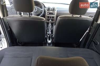 Внедорожник / Кроссовер Dacia Sandero StepWay 2010 в 