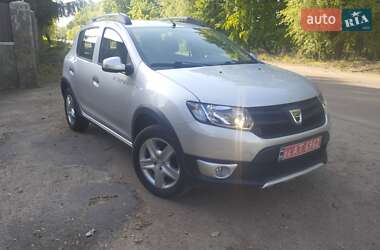 Внедорожник / Кроссовер Dacia Sandero StepWay 2013 в Радомышле